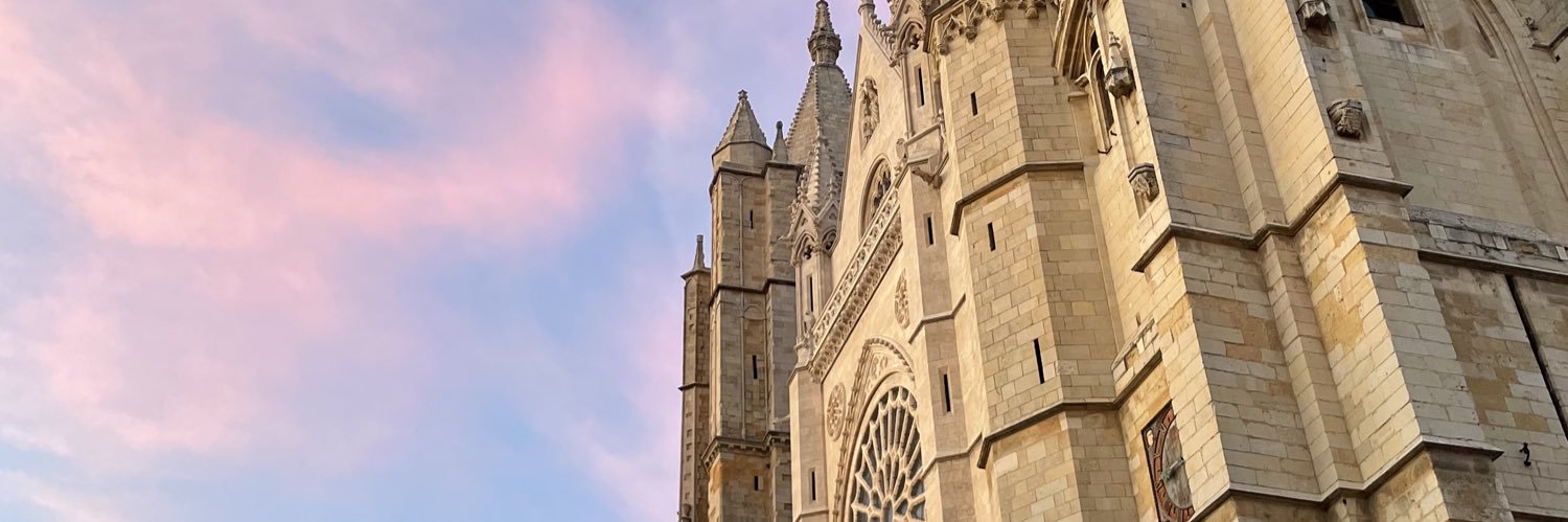 Esther617's profile banner image