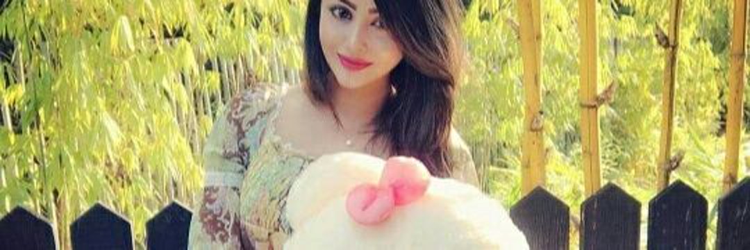 0____Zoya's profile banner image
