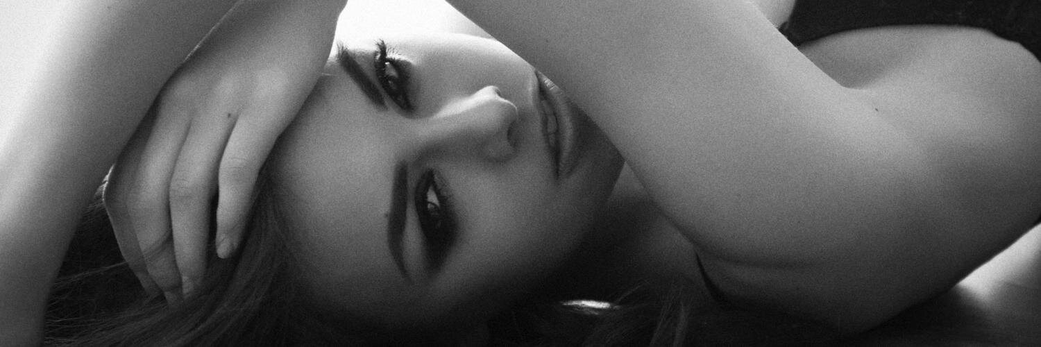 zieniu's profile banner image