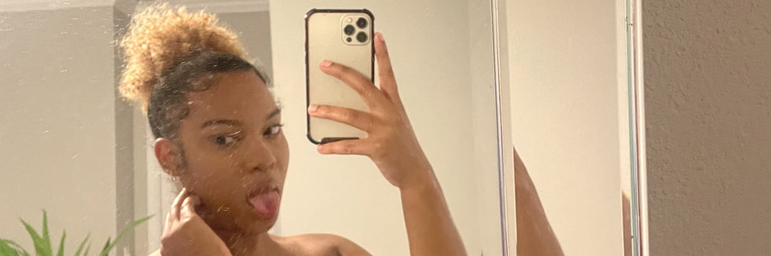 KiahnaStarr's profile banner image