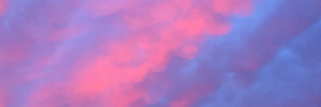 itskattary's profile banner image