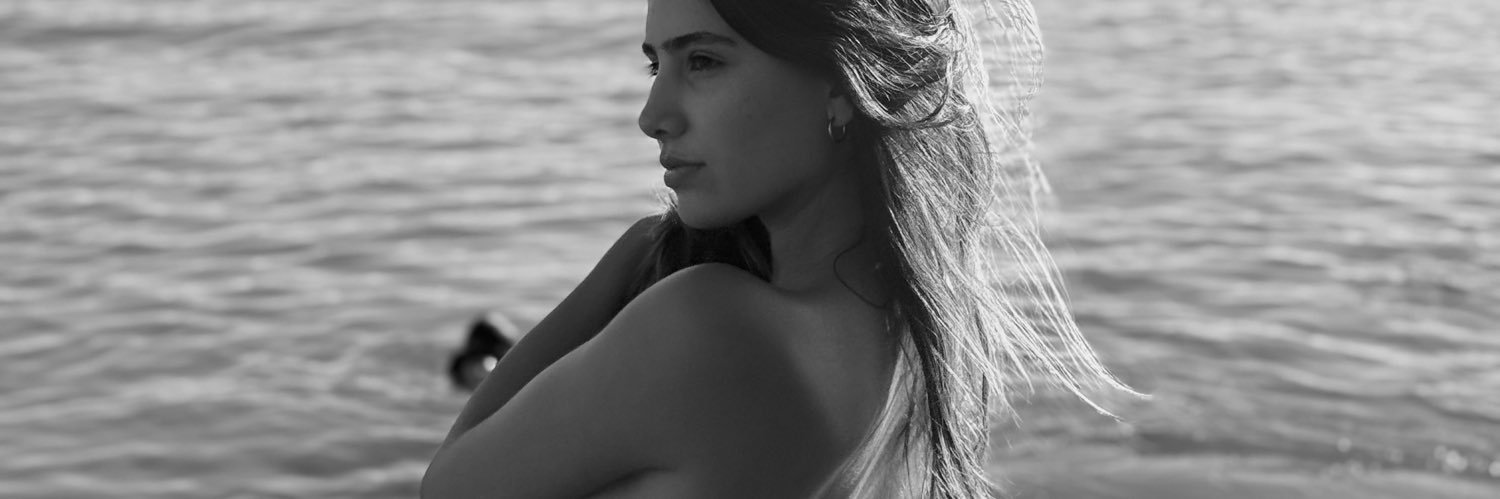 fiorequiroga_'s profile banner image