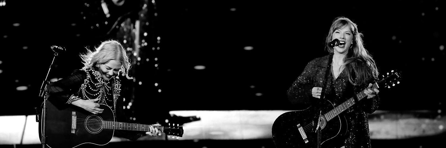 rxebeca's profile banner image