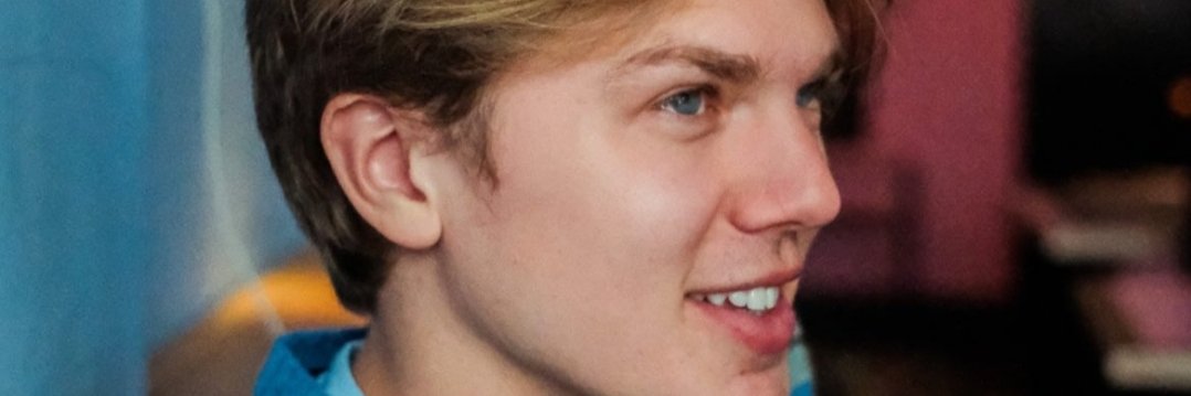 Sipantik's profile banner image