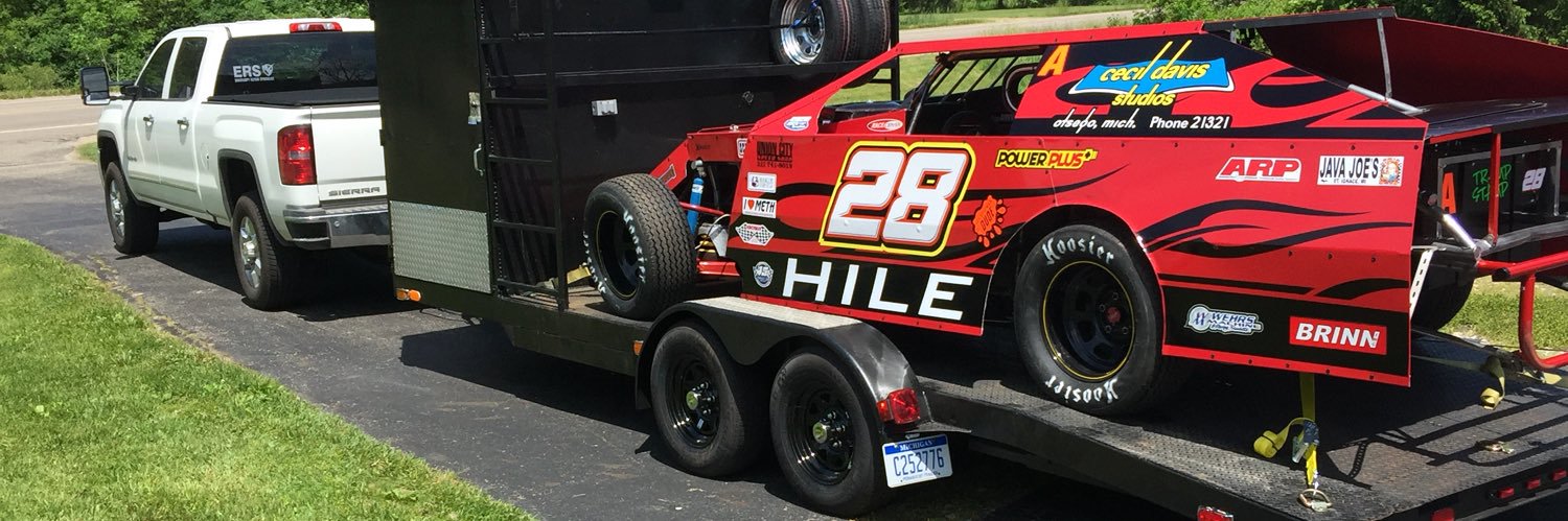 28hile's profile banner image