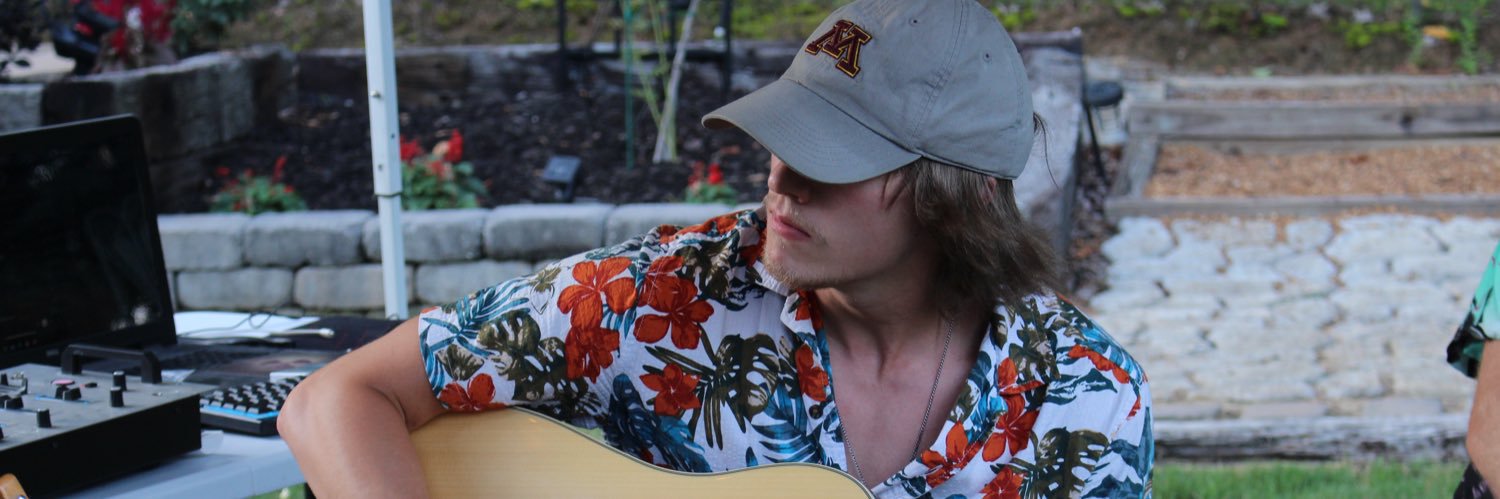 sierrasavvy's profile banner image