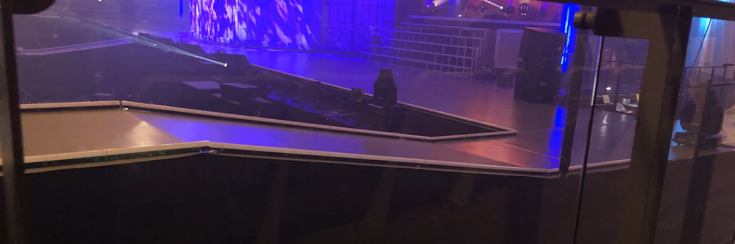 82O1s's profile banner image
