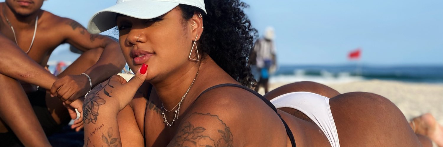 carolinasantoo5's profile banner image