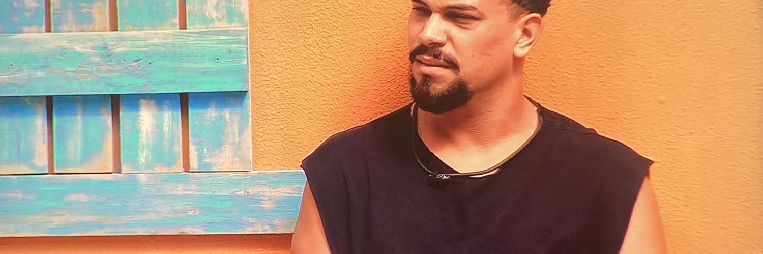 acarolred's profile banner image