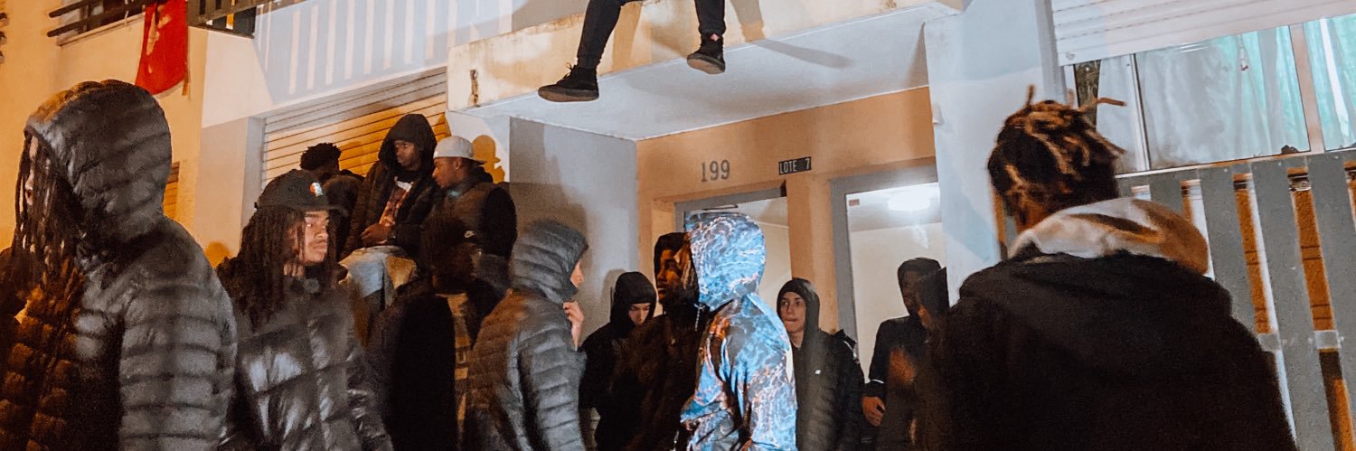 Lifecrazy15's profile banner image