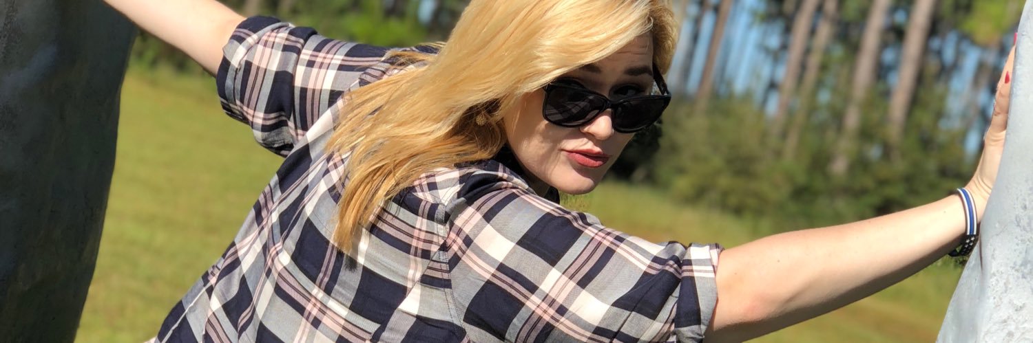 suzyatkins's profile banner image