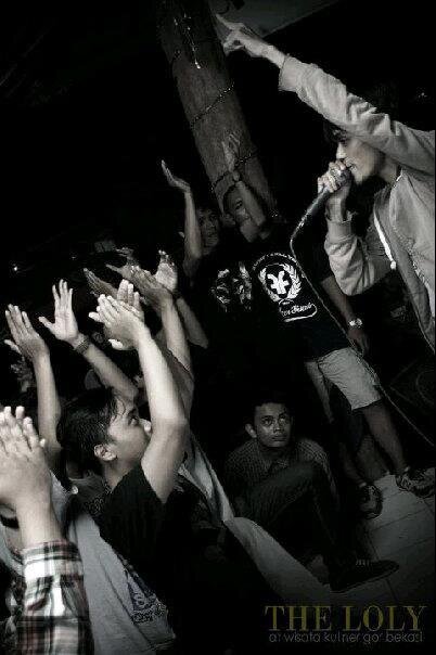 THE LOLY banner