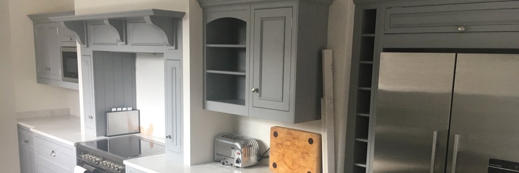 The Bespoke Build banner