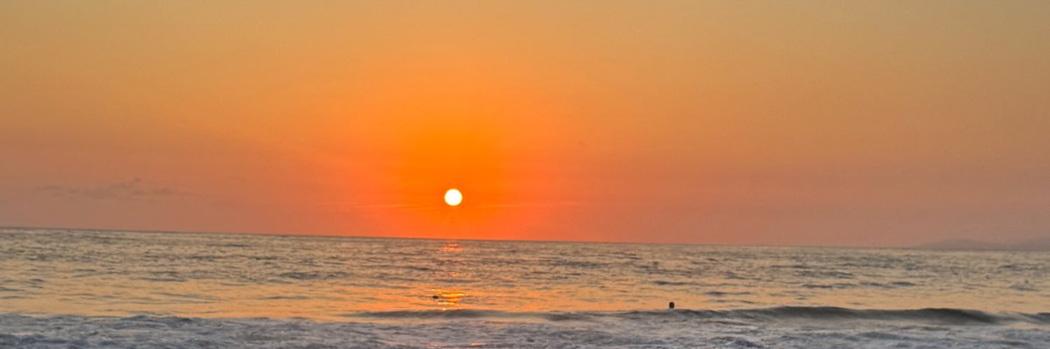 elviagreal's profile banner image