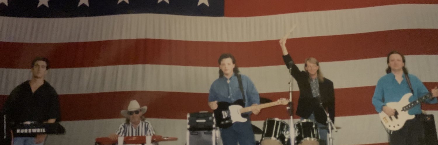 deansimmons's profile banner image