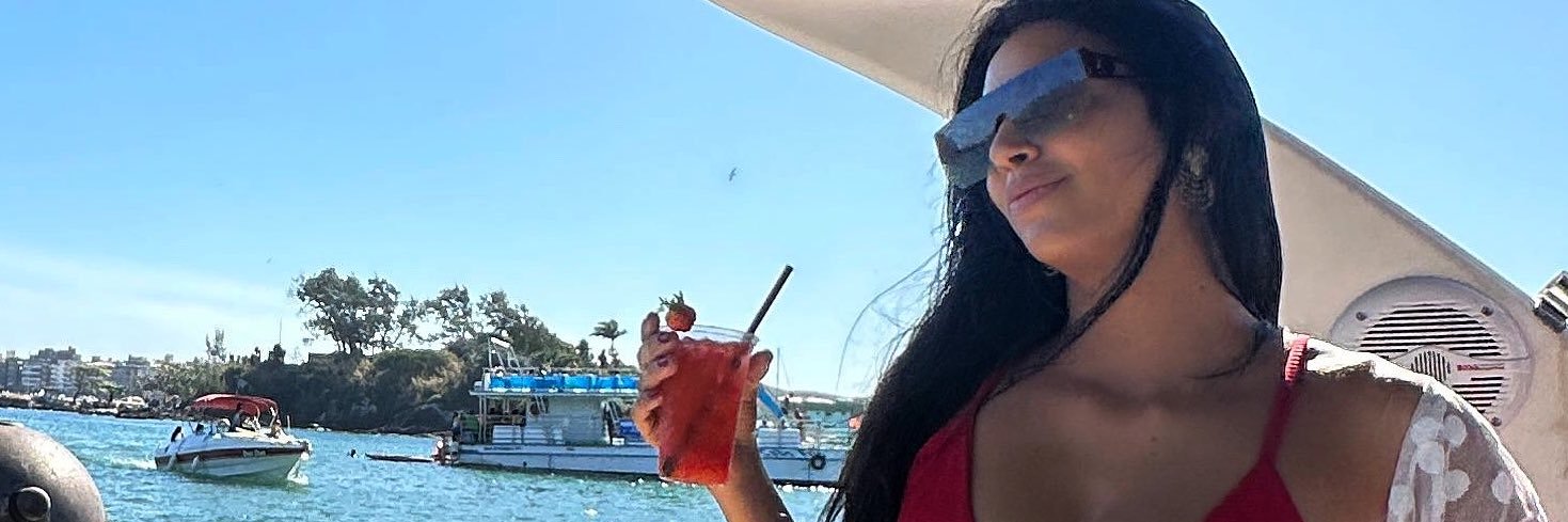 NicolyCarolinee's profile banner image