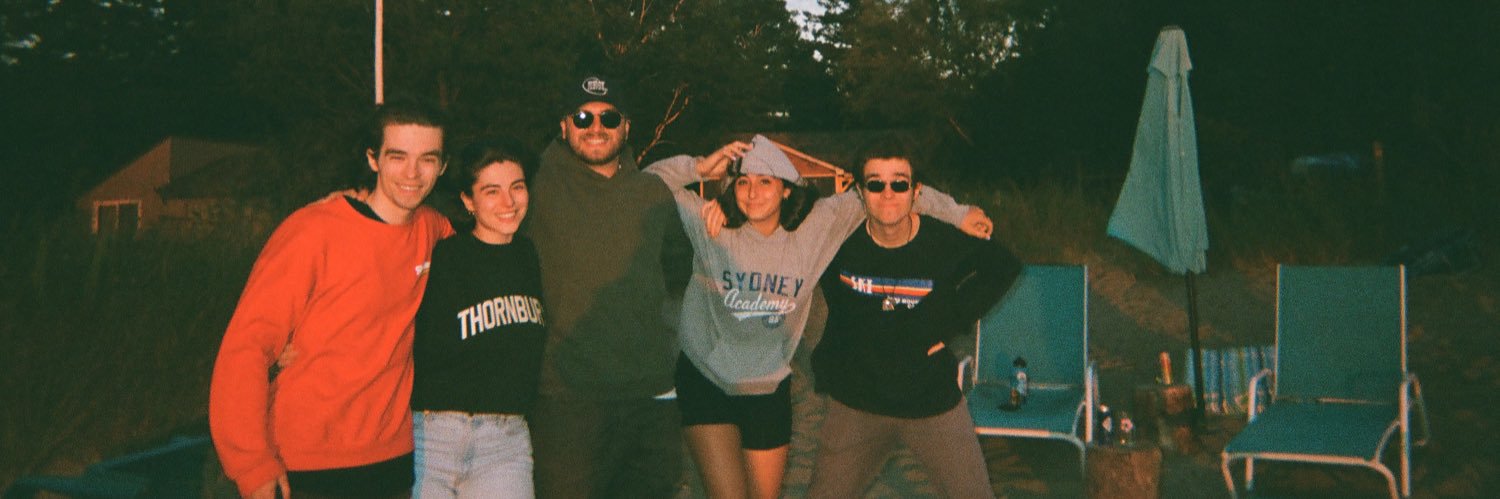livdray's profile banner image
