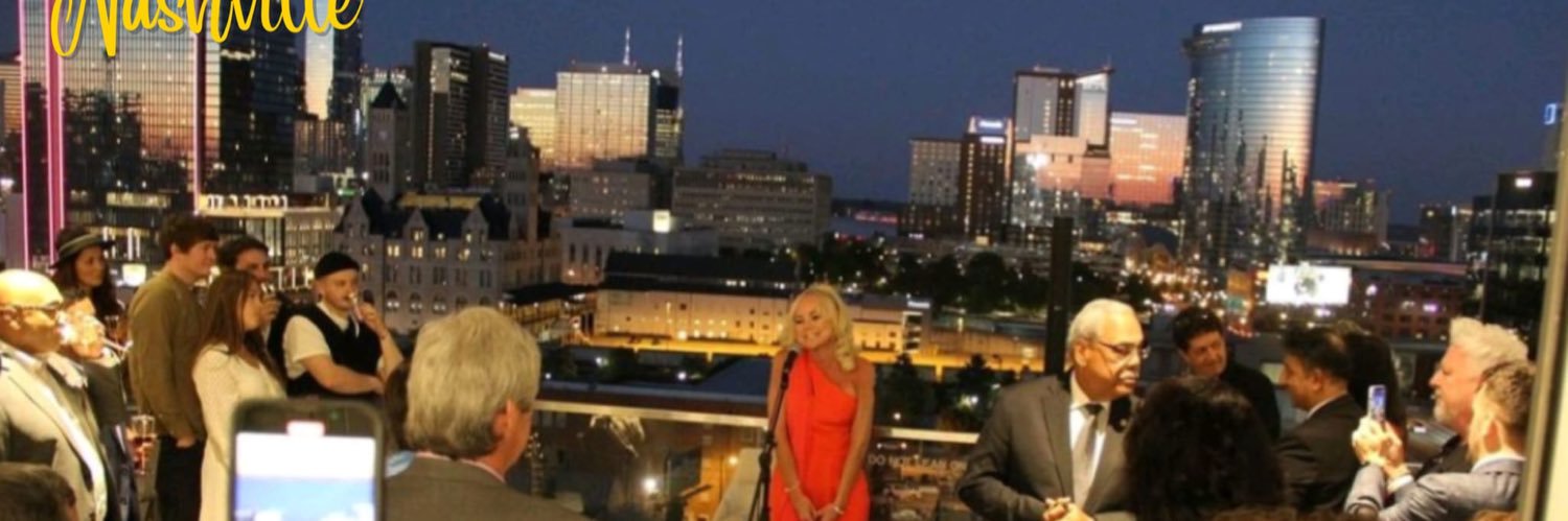 clairesimmo's profile banner image