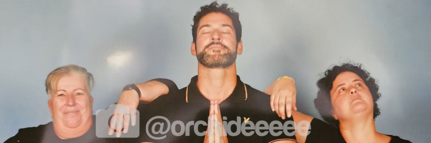 Vanessa 😈 Tom's Crew😈 DirtyBirds🐦 banner