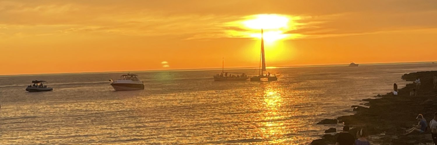 laurapaddy's profile banner image