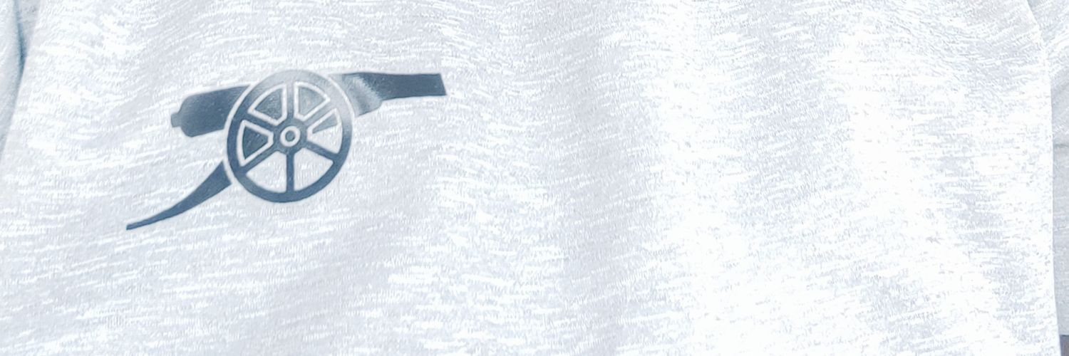 esohlar's profile banner image