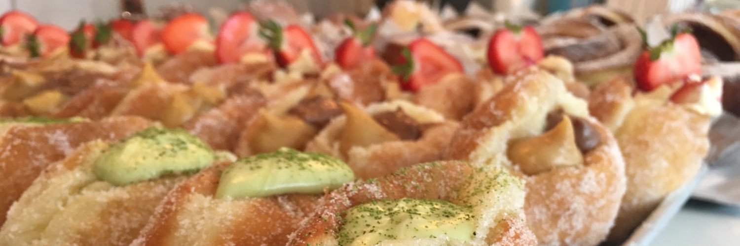 eve_kitchen's profile banner image