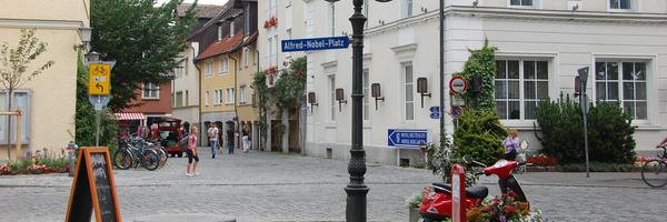 _Veronique_F Profile Banner