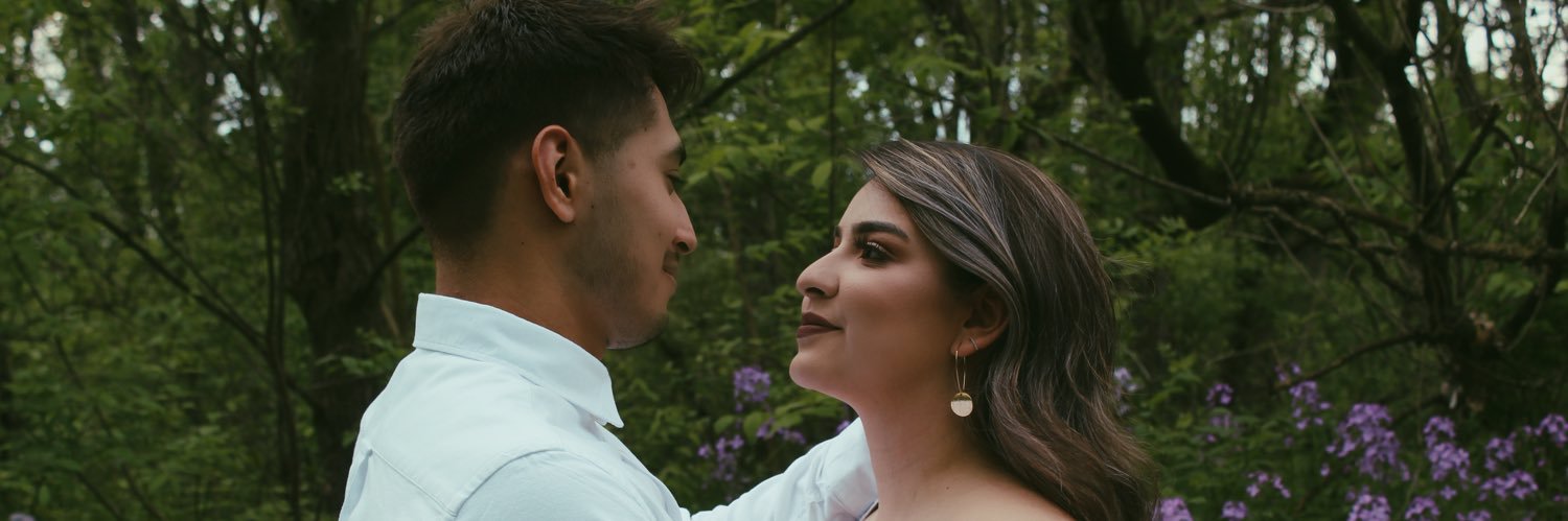 _leojulie's profile banner image