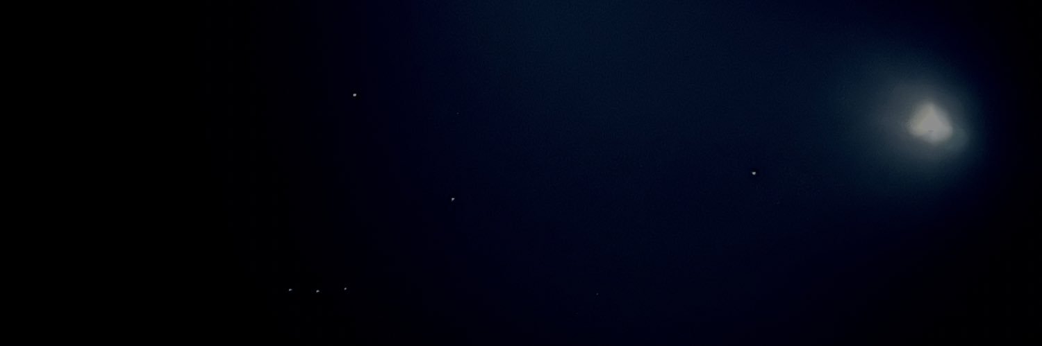 riarh5's profile banner image