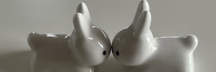 pIeurs's profile banner image