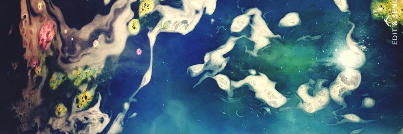 womaholl's profile banner image