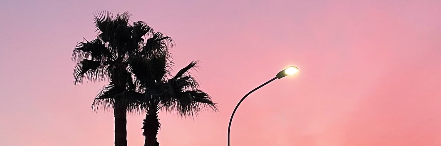 klitoug's profile banner image