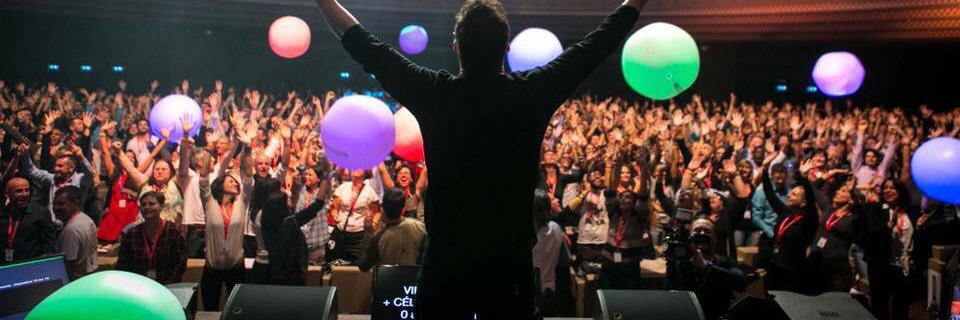 HOLESSENS's profile banner image