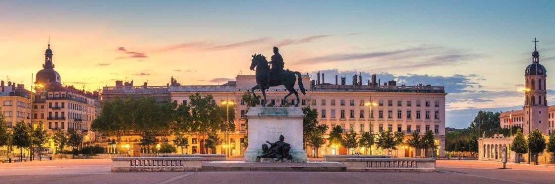 ItalyinLyon's profile banner image