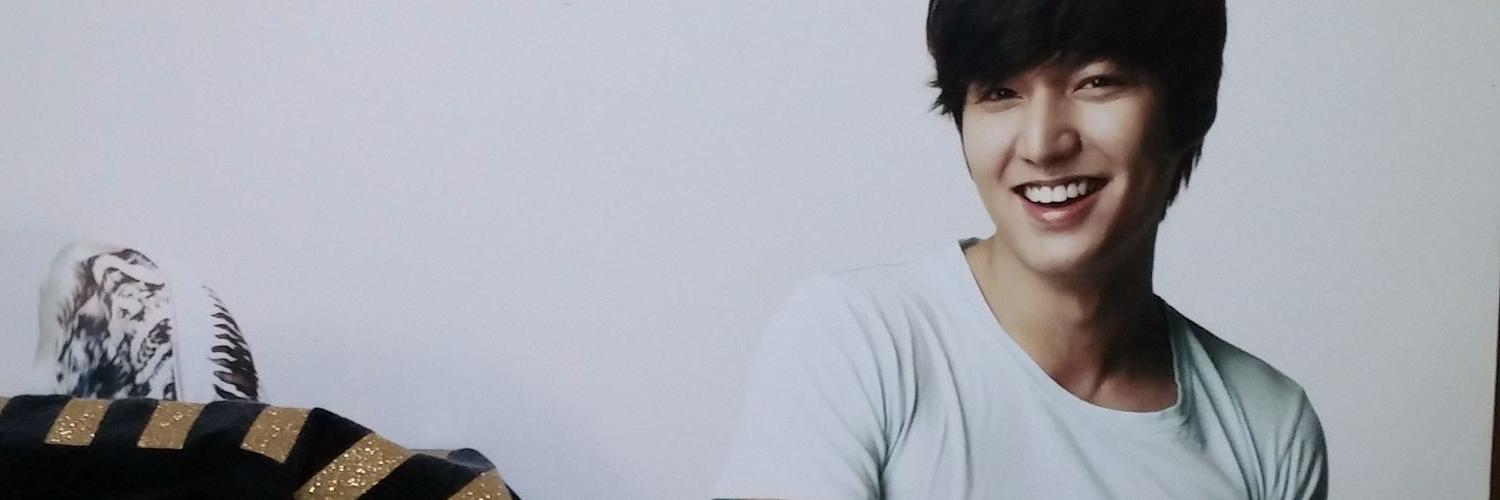 RightPink777's profile banner image