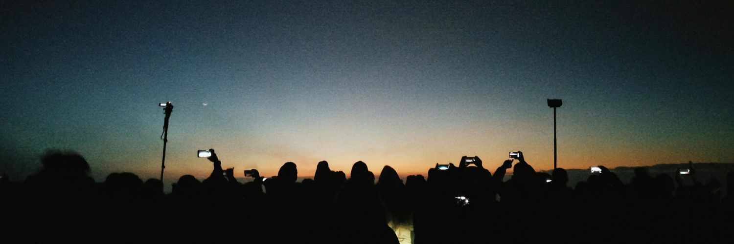 moonstracts's profile banner image