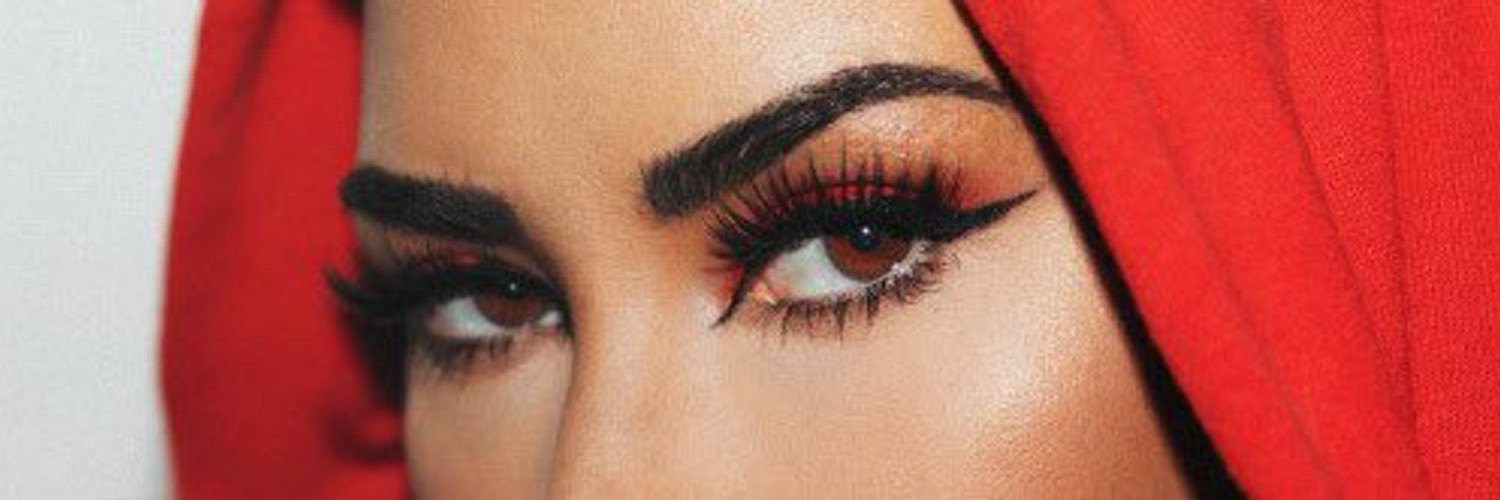 lovatouck's profile banner image