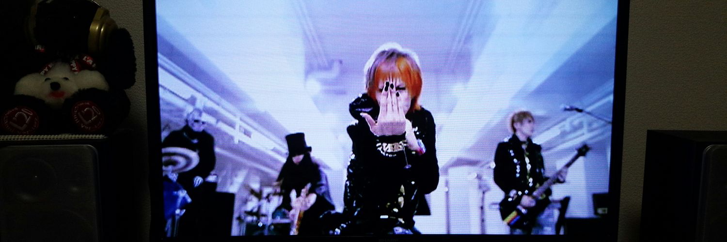 MLive8love's profile banner image