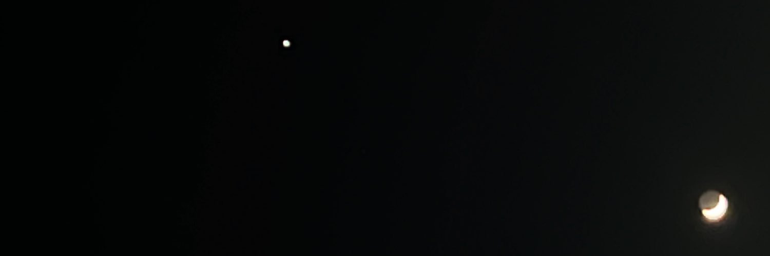 souzv_'s profile banner image