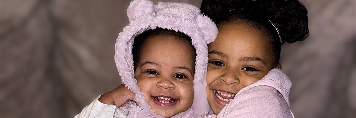 deshamariee's profile banner image