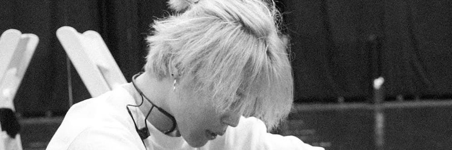 Mildsri's profile banner image