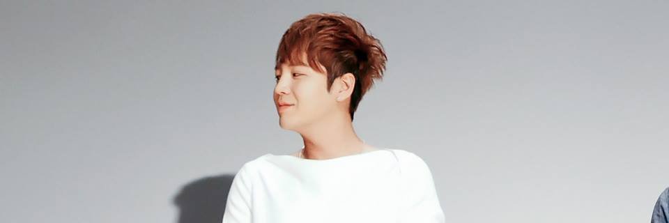 RThongprom's profile banner image
