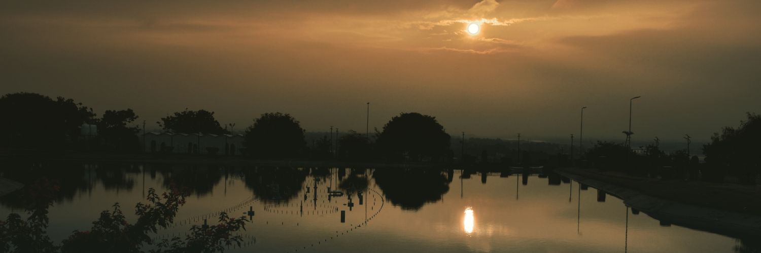 tarunkapoor07's profile banner image