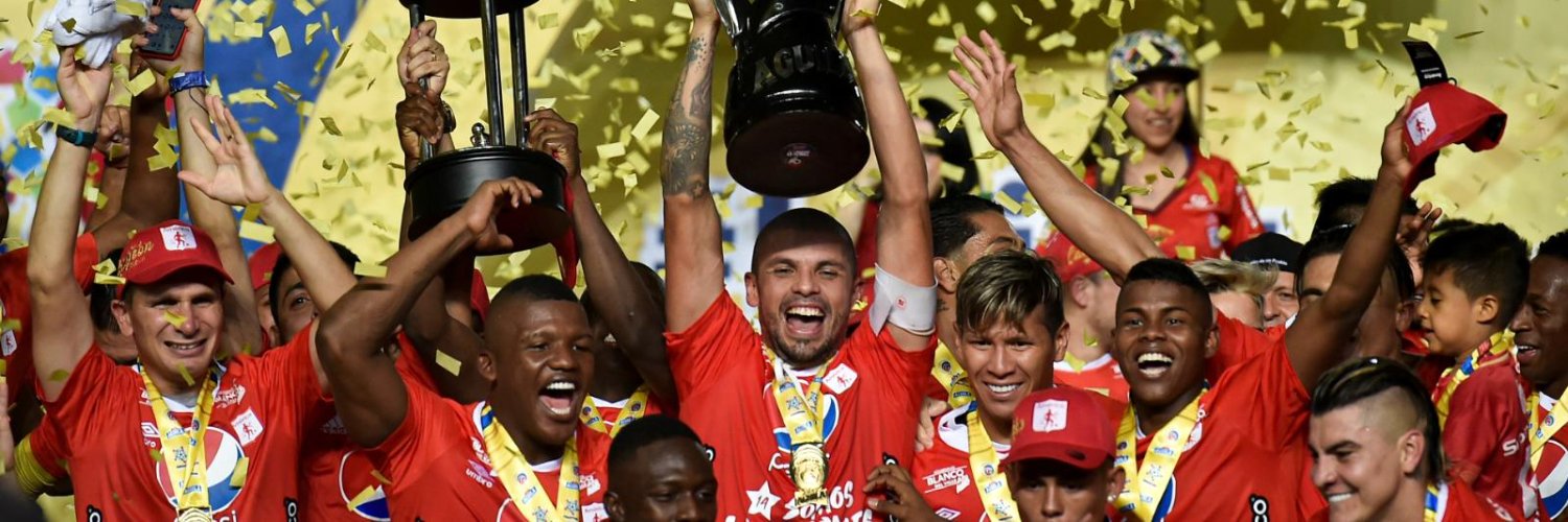 Luis Castro banner