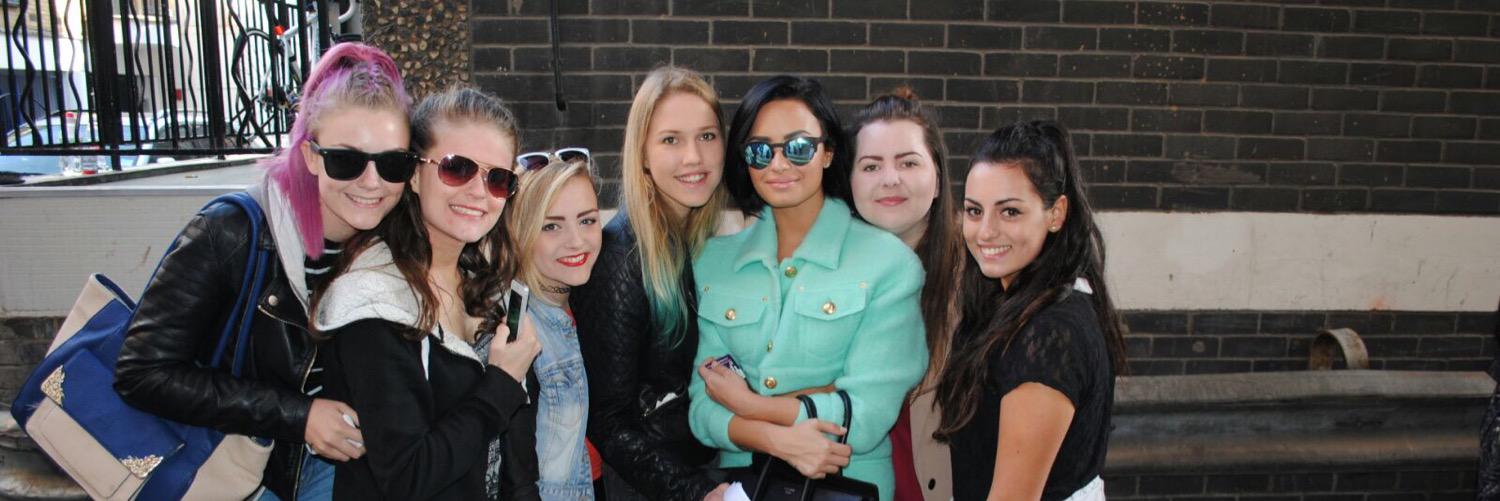 sarahjannee's profile banner image
