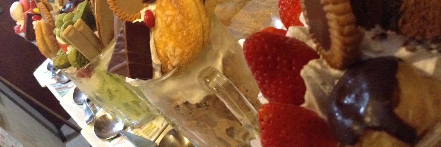 petitsmaison's profile banner image