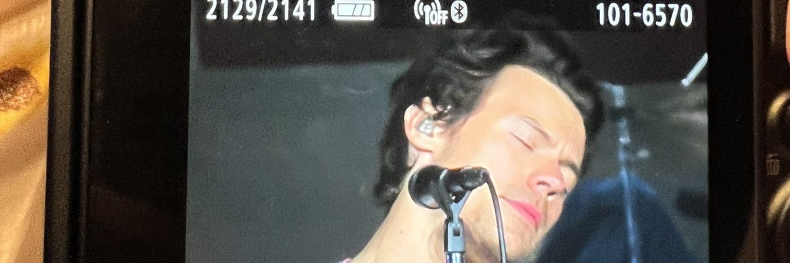 sofia_oson's profile banner image