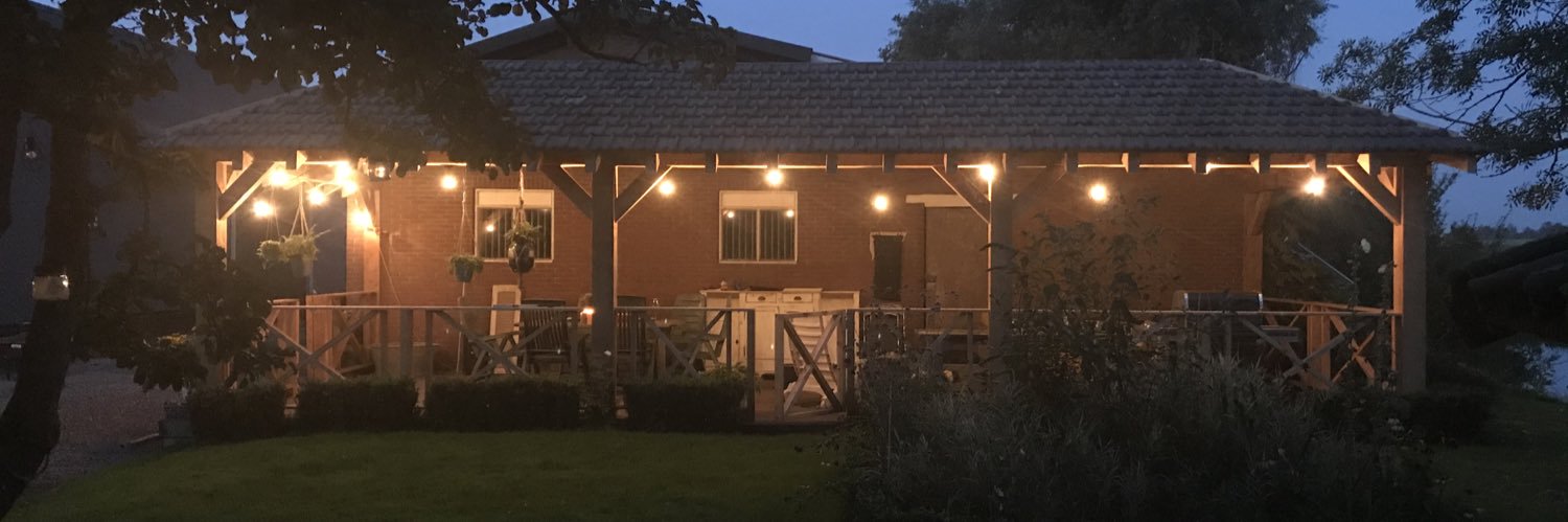 omariska1's profile banner image