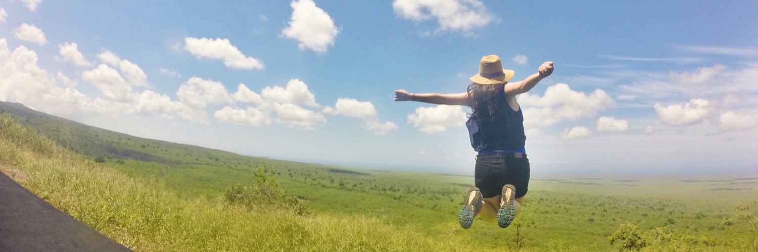lucyceballos's profile banner image