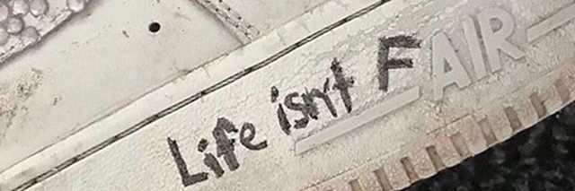 ᵃᵘᵍᵘˢᵗᵒ banner